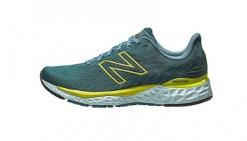 New Balance M880D11 Herren 42,5 / dunkelgrün