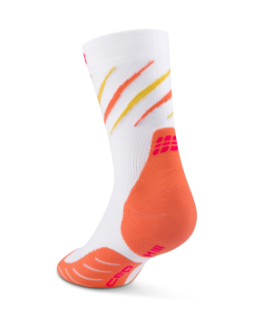 CEP Core Run Edt. Claws Mid Cut Damen II / white/coral mix